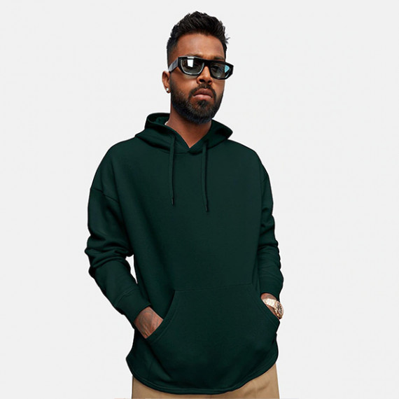 http://15.207.65.201/products/men-green-hooded-sweatshirt