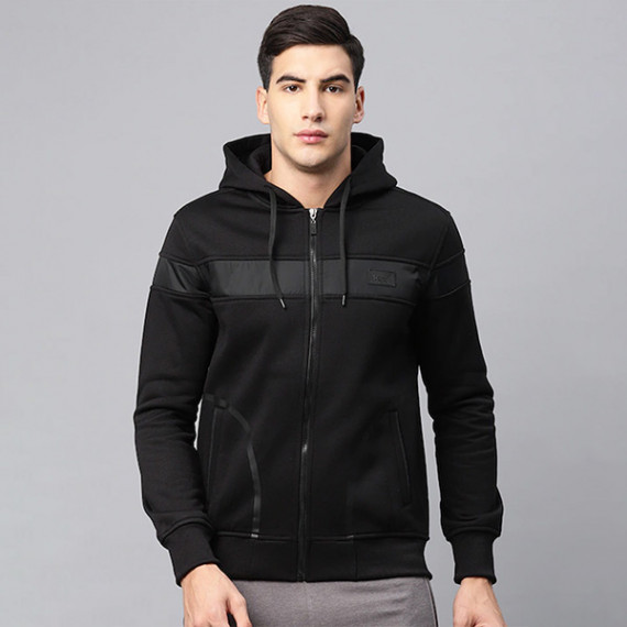 http://15.207.65.201/products/men-black-solid-bomber
