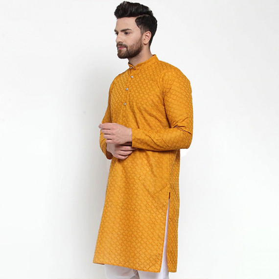 http://15.207.65.201/products/men-mustard-yellow-thread-work-cotton-kurta