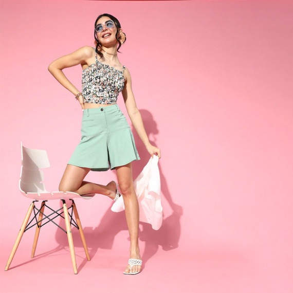 http://15.207.65.201/products/women-green-shorts