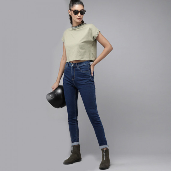 http://15.207.65.201/products/women-blue-skinny-fit-mid-rise-clean-look-stretchable-cropped-jeans
