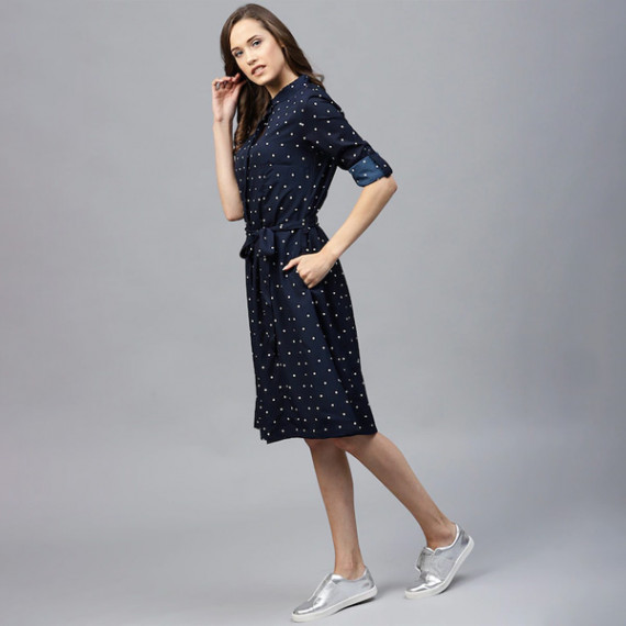http://15.207.65.201/products/navy-blue-polka-dots-printed-shirt-dress
