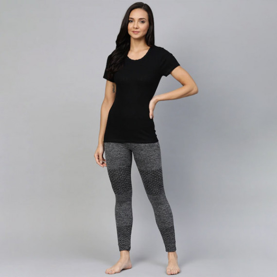 http://15.207.65.201/products/women-pack-of-2-self-striped-thermal-tops