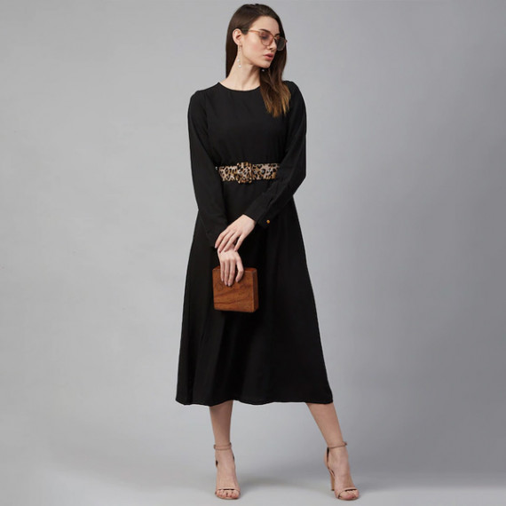 http://15.207.65.201/products/black-pleated-maxi-dress
