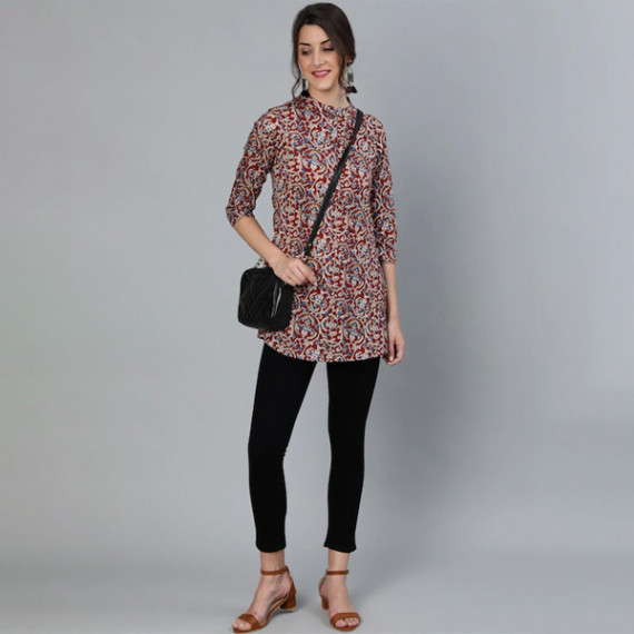 http://15.207.65.201/products/womens-maroon-cream-coloured-printed-tunic