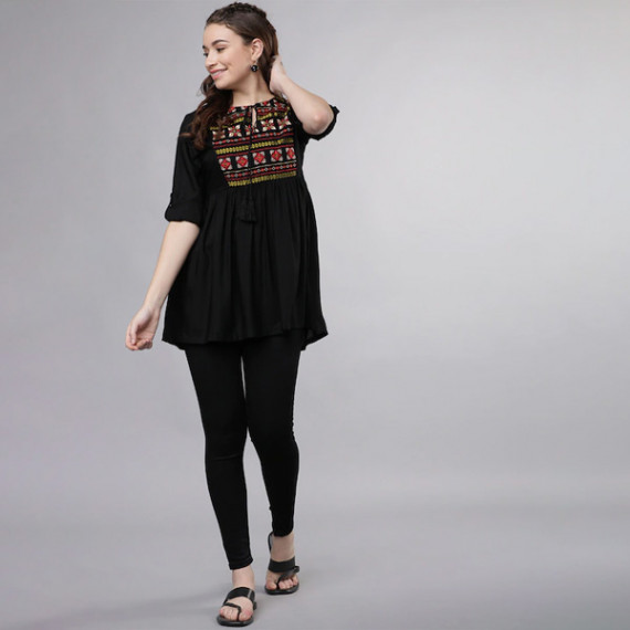 http://15.207.65.201/products/women-black-solid-tunic