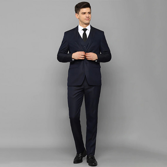 http://15.207.65.201/products/men-beige-single-breasted-two-piece-suit