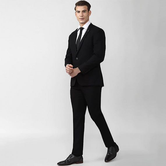 http://15.207.65.201/products/mens-slim-fit-suit