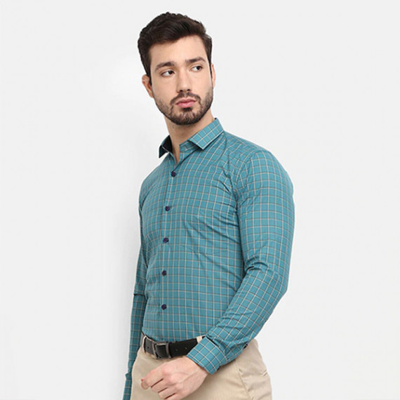 http://15.207.65.201/products/men-green-checked-formal-shirt