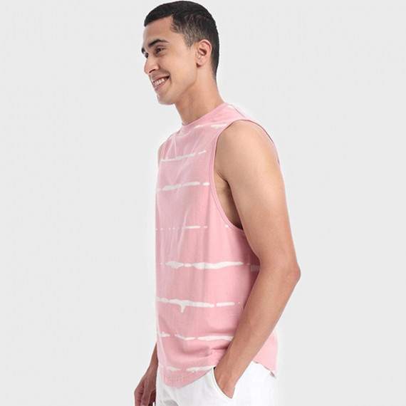 http://15.207.65.201/products/men-pink-oversized-vest