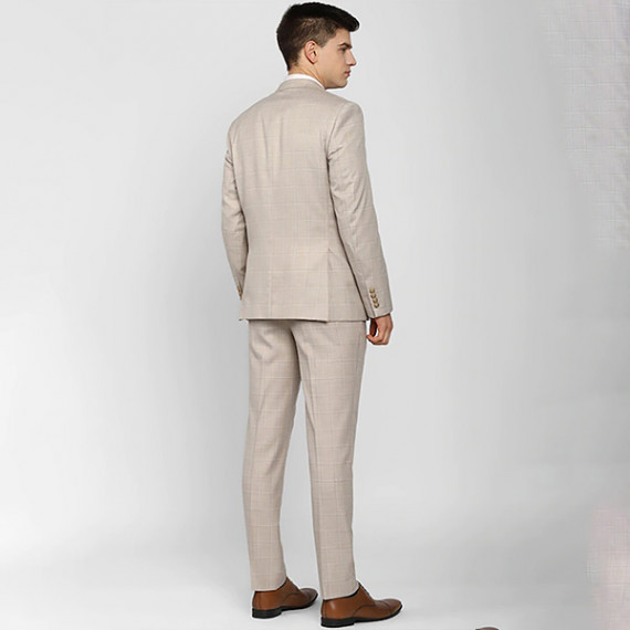http://15.207.65.201/products/mens-suit-set