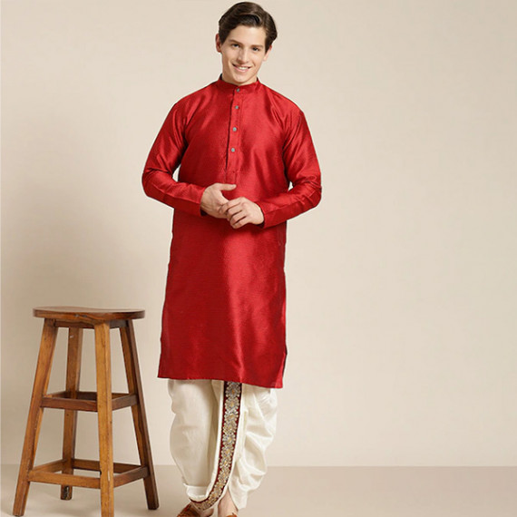 http://15.207.65.201/products/mens-cream-coloured-pure-cotton-double-layer-dhoti-gold-zari-border
