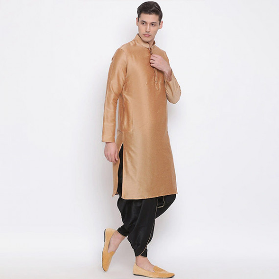 http://15.207.65.201/products/men-black-solid-dhoti-pants
