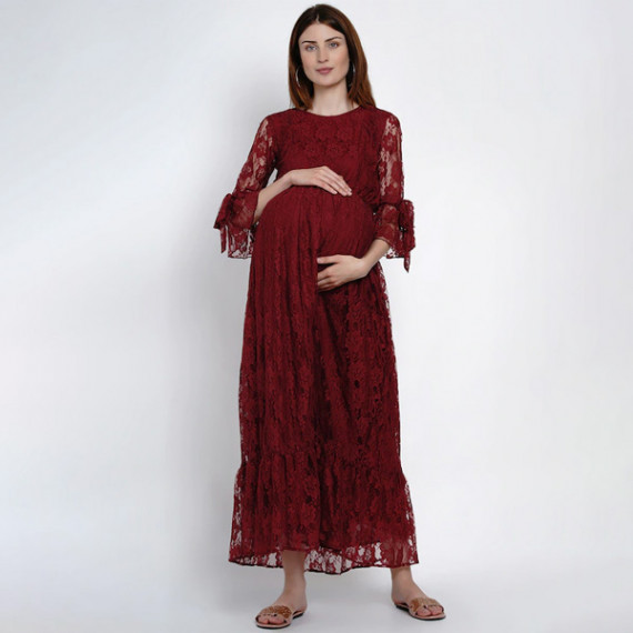http://15.207.65.201/products/women-maroon-maternity-self-design-maxi-dress
