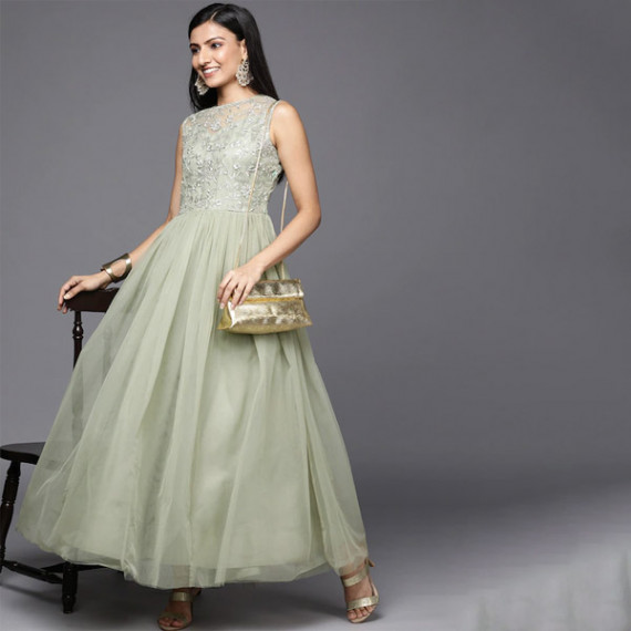 http://15.207.65.201/products/green-ethnic-embroidered-net-maxi-dress