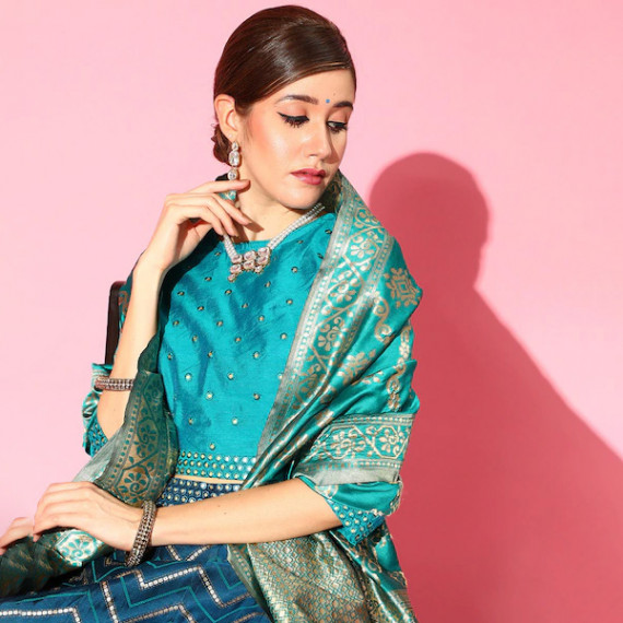 http://15.207.65.201/products/women-navy-blue-embellished-ready-to-wear-lehenga-blouse-with-dupatta